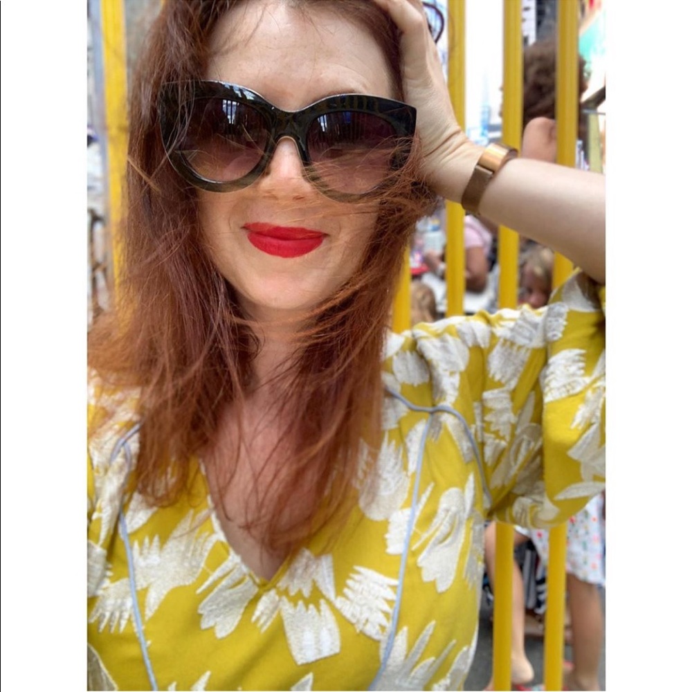 Meet your Posher, Danielle